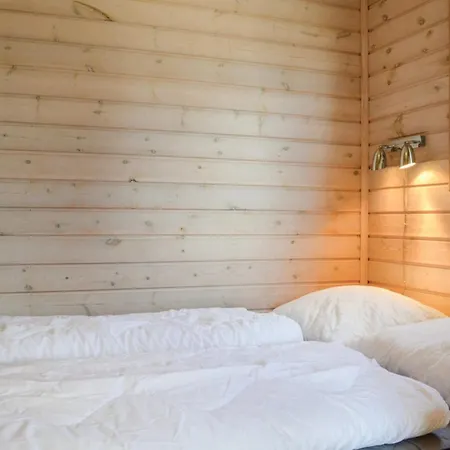 4 Star In * Thyborøn