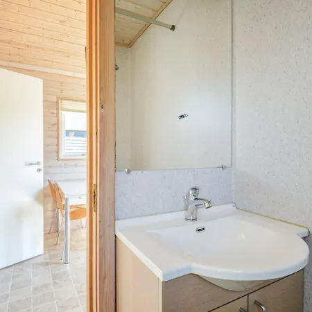 Ferienhaus 4 Star In *