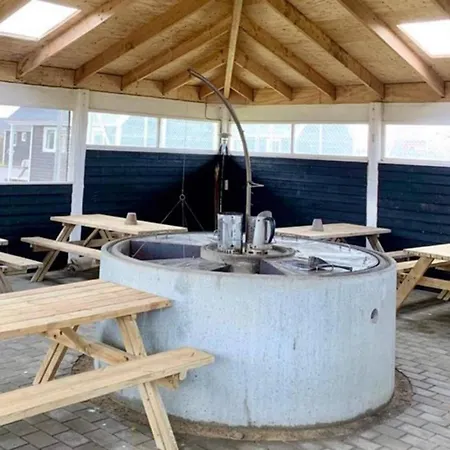 4 Star In * Thyborøn